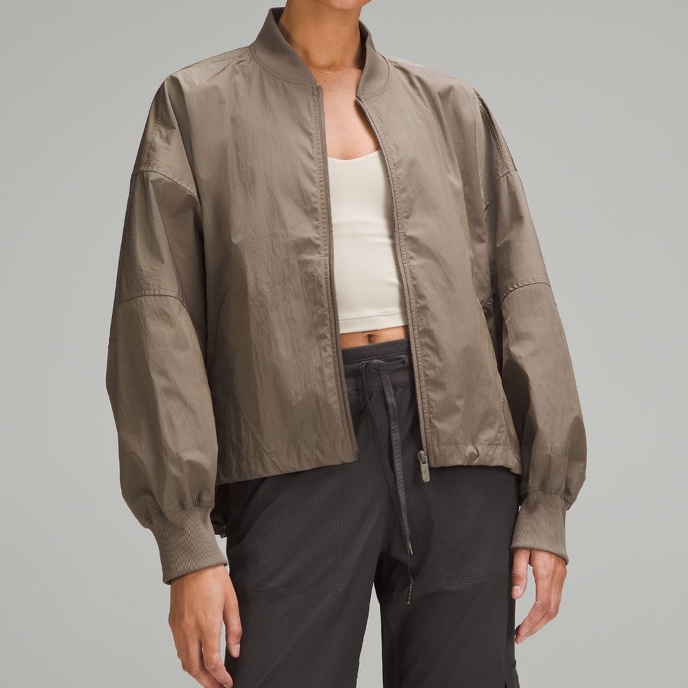 LULULEMON NWT Lightweight Hem-Cinch Bomber Jacket. Color Nomad